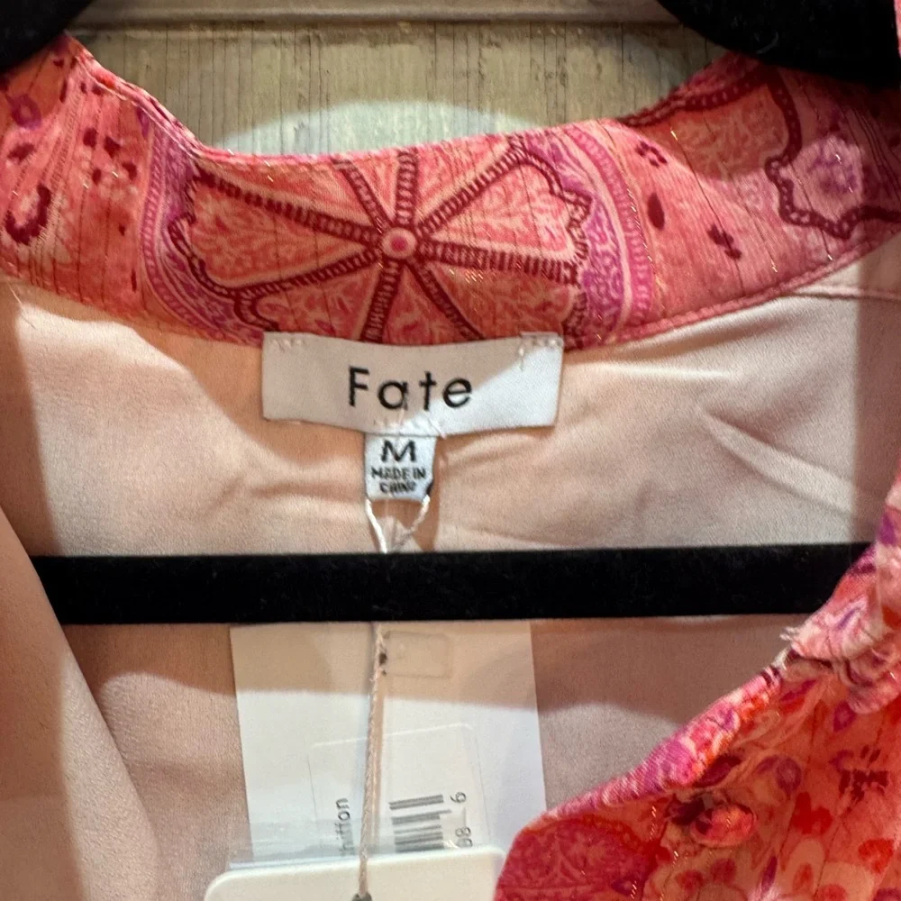 FATE FLORAL PRINT TIERED MINI DRESS IN PINK SIZE MEDIUM BOHO - Picture 4 of 9